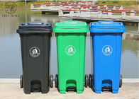 Plastikowe kosze na śmieci HDPE, kolorowe kubły na śmieci z pokrywką na pedały 120L